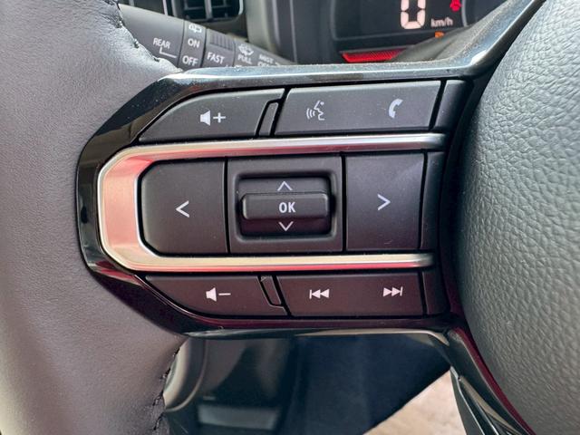 スペーシアギア ハイブリッドＸＺ　グー鑑定書付／届出済未使用車／純９インチナビ／全方位カメラ／衝突軽減ブレーキ／両側パワースライドドア／クルーズコントロール／電子制御パーキングブレーキ／シートヒーター／フルセグＴＶ／Ｂｌｕｅｔｏｏｔｈ（32枚目）