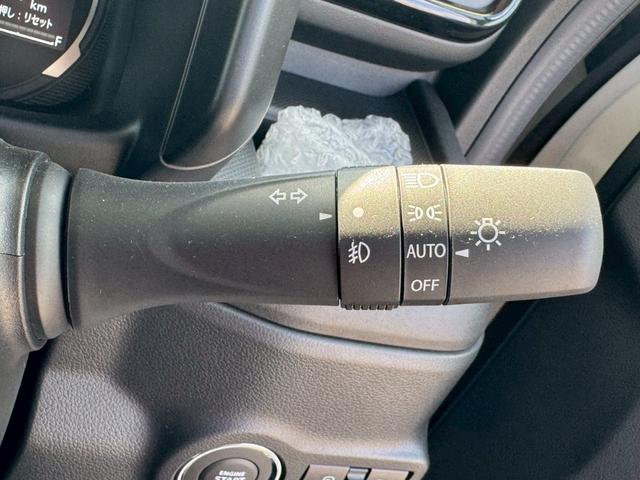 スペーシアギア ハイブリッドＸＺ　グー鑑定書付／届出済未使用車／純９インチナビ／全方位カメラ／衝突軽減ブレーキ／両側パワースライドドア／クルーズコントロール／電子制御パーキングブレーキ／シートヒーター／フルセグＴＶ／Ｂｌｕｅｔｏｏｔｈ（35枚目）