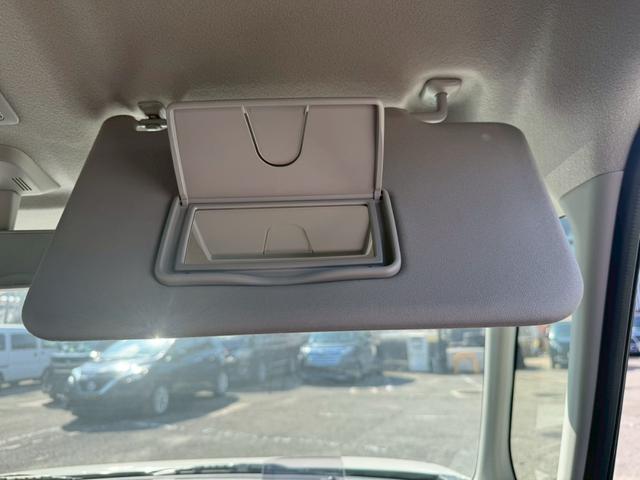 スペーシアギア ハイブリッドＸＺ　グー鑑定書付／届出済未使用車／純９インチナビ／全方位カメラ／衝突軽減ブレーキ／両側パワースライドドア／クルーズコントロール／電子制御パーキングブレーキ／シートヒーター／フルセグＴＶ／Ｂｌｕｅｔｏｏｔｈ（39枚目）