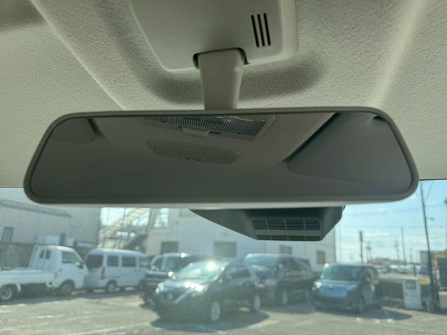 スペーシアギア ハイブリッドＸＺ　グー鑑定書付／届出済未使用車／純９インチナビ／全方位カメラ／衝突軽減ブレーキ／両側パワースライドドア／クルーズコントロール／電子制御パーキングブレーキ／シートヒーター／フルセグＴＶ／Ｂｌｕｅｔｏｏｔｈ（40枚目）