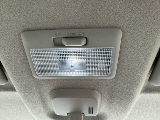 スペーシアギア ハイブリッドＸＺ　グー鑑定書付／届出済未使用車／純９インチナビ／全方位カメラ／衝突軽減ブレーキ／両側パワースライドドア／クルーズコントロール／電子制御パーキングブレーキ／シートヒーター／フルセグＴＶ／Ｂｌｕｅｔｏｏｔｈ（41枚目）