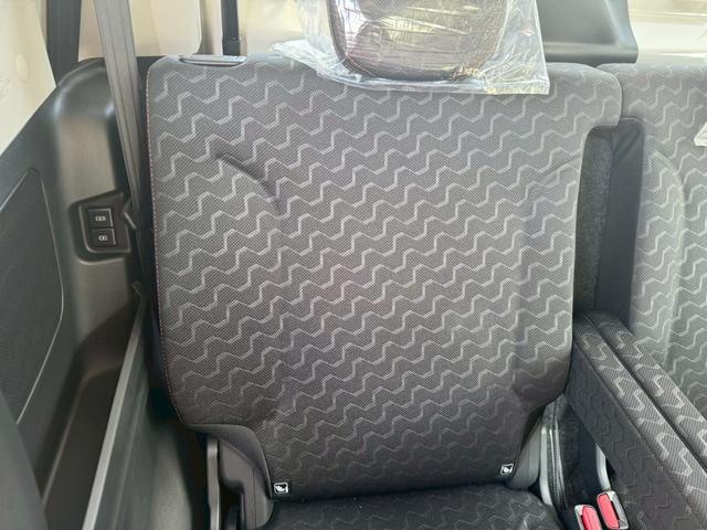 スペーシアギア ハイブリッドＸＺ　グー鑑定書付／届出済未使用車／純９インチナビ／全方位カメラ／衝突軽減ブレーキ／両側パワースライドドア／クルーズコントロール／電子制御パーキングブレーキ／シートヒーター／フルセグＴＶ／Ｂｌｕｅｔｏｏｔｈ（54枚目）