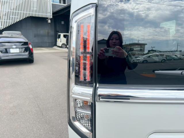 スペーシアカスタム ハイブリッドXS グー鑑定書付/届出済未使用車/両側パワースライドドア/衝突軽減ブレーキ/シートヒーター/ハンドルヒーター/クルーズコントロール/コーナーセンサー/ヘッドアップディスプレイ/スペアスマートキー(24枚目)