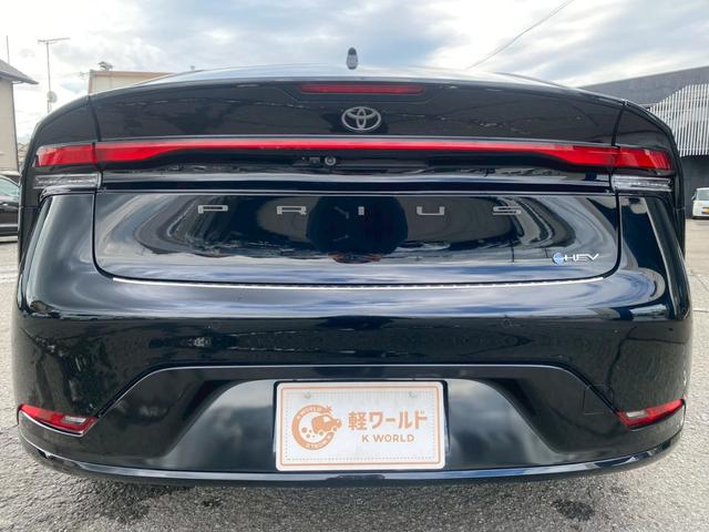 プリウス Ｚ　グー鑑定書／純正１２インチディスプレイオーディオ／全方位カメラ／パノラマルーフ／衝突軽減ブレーキ／ハンドルヒーター／シートヒーター＆クーラー／／パワーシート／ＥＴＣ／フルセグＴＶ／Ｂｌｕｅｔｏｏｔｈ（14枚目）