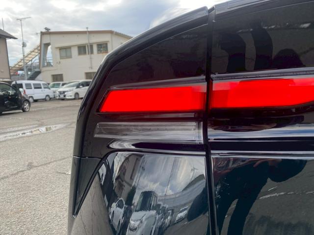 プリウス Ｚ　グー鑑定書／純正１２インチディスプレイオーディオ／全方位カメラ／パノラマルーフ／衝突軽減ブレーキ／ハンドルヒーター／シートヒーター＆クーラー／／パワーシート／ＥＴＣ／フルセグＴＶ／Ｂｌｕｅｔｏｏｔｈ（22枚目）