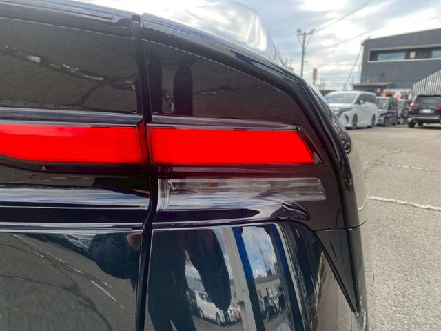 プリウス Ｚ　グー鑑定書／純正１２インチディスプレイオーディオ／全方位カメラ／パノラマルーフ／衝突軽減ブレーキ／ハンドルヒーター／シートヒーター＆クーラー／／パワーシート／ＥＴＣ／フルセグＴＶ／Ｂｌｕｅｔｏｏｔｈ（23枚目）