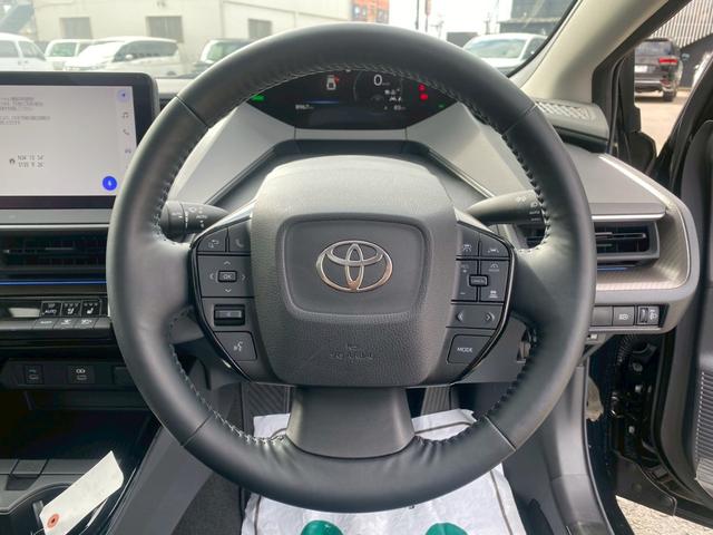 プリウス Ｚ　グー鑑定書／純正１２インチディスプレイオーディオ／全方位カメラ／パノラマルーフ／衝突軽減ブレーキ／ハンドルヒーター／シートヒーター＆クーラー／／パワーシート／ＥＴＣ／フルセグＴＶ／Ｂｌｕｅｔｏｏｔｈ（36枚目）