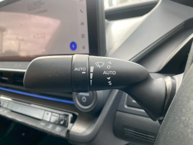 プリウス Ｚ　グー鑑定書／純正１２インチディスプレイオーディオ／全方位カメラ／パノラマルーフ／衝突軽減ブレーキ／ハンドルヒーター／シートヒーター＆クーラー／／パワーシート／ＥＴＣ／フルセグＴＶ／Ｂｌｕｅｔｏｏｔｈ（39枚目）