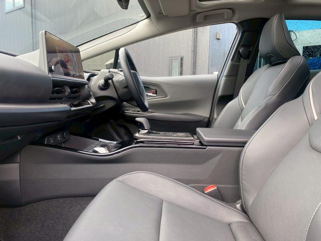 プリウス Ｚ　グー鑑定書／純正１２インチディスプレイオーディオ／全方位カメラ／パノラマルーフ／衝突軽減ブレーキ／ハンドルヒーター／シートヒーター＆クーラー／／パワーシート／ＥＴＣ／フルセグＴＶ／Ｂｌｕｅｔｏｏｔｈ（71枚目）