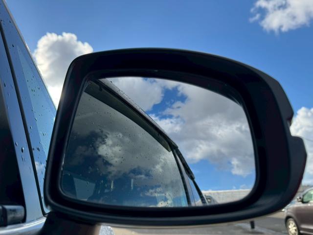 シャトル ハイブリッド　ホンダセンシング　グー鑑定書付／ナビ／バックカメラ／衝突軽減ブレーキ／ＥＴＣ／アダプティブクルーズコントロール／Ｂｌｕｅｔｏｏｔｈ／レーンアシスト／プッシュスタート／スマートキー／スペアスマートキー／オートエアコン（25枚目）