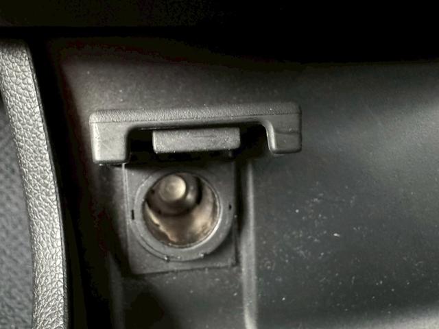 シャトル ハイブリッド　ホンダセンシング　グー鑑定書付／ナビ／バックカメラ／衝突軽減ブレーキ／ＥＴＣ／アダプティブクルーズコントロール／Ｂｌｕｅｔｏｏｔｈ／レーンアシスト／プッシュスタート／スマートキー／スペアスマートキー／オートエアコン（42枚目）