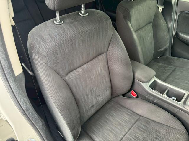 シャトル ハイブリッド　ホンダセンシング　グー鑑定書付／ナビ／バックカメラ／衝突軽減ブレーキ／ＥＴＣ／アダプティブクルーズコントロール／Ｂｌｕｅｔｏｏｔｈ／レーンアシスト／プッシュスタート／スマートキー／スペアスマートキー／オートエアコン（49枚目）