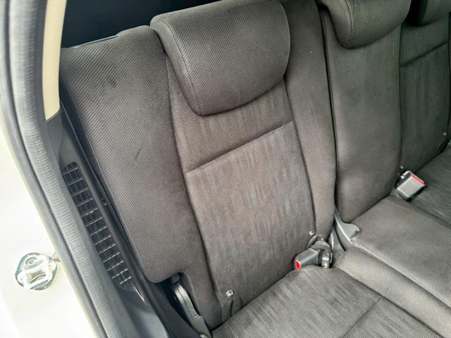 シャトル ハイブリッド　ホンダセンシング　グー鑑定書付／ナビ／バックカメラ／衝突軽減ブレーキ／ＥＴＣ／アダプティブクルーズコントロール／Ｂｌｕｅｔｏｏｔｈ／レーンアシスト／プッシュスタート／スマートキー／スペアスマートキー／オートエアコン（55枚目）