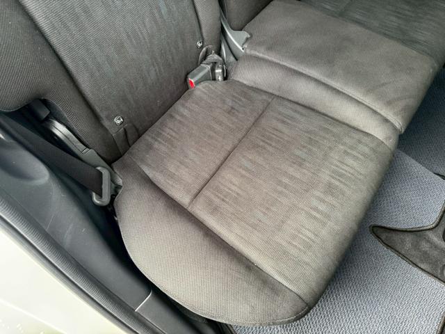 シャトル ハイブリッド　ホンダセンシング　グー鑑定書付／ナビ／バックカメラ／衝突軽減ブレーキ／ＥＴＣ／アダプティブクルーズコントロール／Ｂｌｕｅｔｏｏｔｈ／レーンアシスト／プッシュスタート／スマートキー／スペアスマートキー／オートエアコン（56枚目）