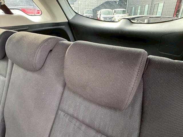 シャトル ハイブリッド　ホンダセンシング　グー鑑定書付／ナビ／バックカメラ／衝突軽減ブレーキ／ＥＴＣ／アダプティブクルーズコントロール／Ｂｌｕｅｔｏｏｔｈ／レーンアシスト／プッシュスタート／スマートキー／スペアスマートキー／オートエアコン（63枚目）