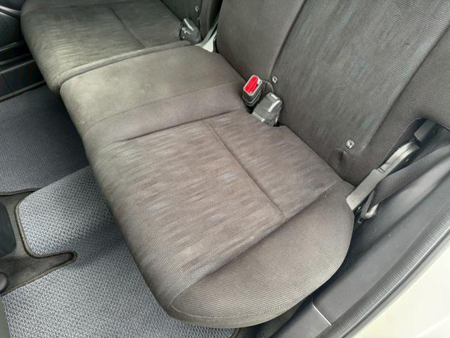 シャトル ハイブリッド　ホンダセンシング　グー鑑定書付／ナビ／バックカメラ／衝突軽減ブレーキ／ＥＴＣ／アダプティブクルーズコントロール／Ｂｌｕｅｔｏｏｔｈ／レーンアシスト／プッシュスタート／スマートキー／スペアスマートキー／オートエアコン（65枚目）