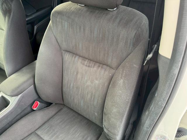 シャトル ハイブリッド　ホンダセンシング　グー鑑定書付／ナビ／バックカメラ／衝突軽減ブレーキ／ＥＴＣ／アダプティブクルーズコントロール／Ｂｌｕｅｔｏｏｔｈ／レーンアシスト／プッシュスタート／スマートキー／スペアスマートキー／オートエアコン（69枚目）