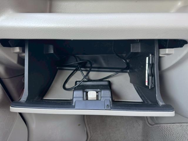 エブリイワゴン ＰＺターボスペシャル　グー鑑定書付／ナビ／バックカメラ／衝突軽減ブレーキ／両側パワースライドドア／オートライト／オートエアコン／プッシュスタート／スマートキー／フルフラットシート／電動格納ミラー／横滑り防止装置（36枚目）