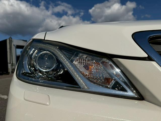 クラウンハイブリッド ロイヤルサルーンG グー鑑定書付/純正ナビ/バックカメラ/ETC車載器/クルーズコントロール/パワーシート/シートヒーター/シートエアコン/フルセグテレビ/Bluetooth/Wエアコン/ディスチャージヘッドライト(23枚目)