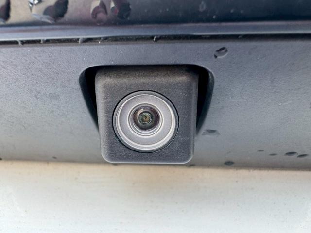 クラウンハイブリッド ロイヤルサルーンG グー鑑定書付/純正ナビ/バックカメラ/ETC車載器/クルーズコントロール/パワーシート/シートヒーター/シートエアコン/フルセグテレビ/Bluetooth/Wエアコン/ディスチャージヘッドライト(30枚目)