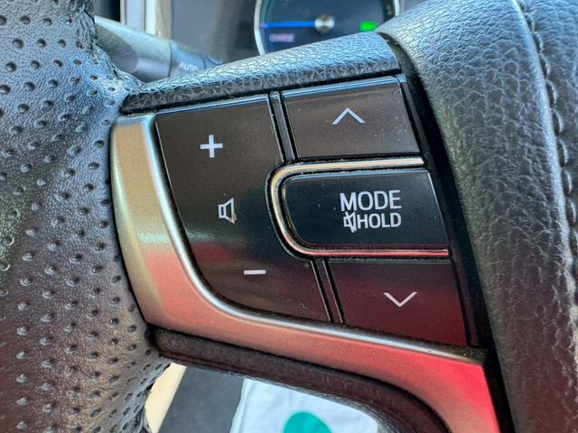 クラウンハイブリッド ロイヤルサルーンG グー鑑定書付/純正ナビ/バックカメラ/ETC車載器/クルーズコントロール/パワーシート/シートヒーター/シートエアコン/フルセグテレビ/Bluetooth/Wエアコン/ディスチャージヘッドライト(35枚目)