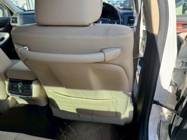 クラウンハイブリッド ロイヤルサルーンG グー鑑定書付/純正ナビ/バックカメラ/ETC車載器/クルーズコントロール/パワーシート/シートヒーター/シートエアコン/フルセグテレビ/Bluetooth/Wエアコン/ディスチャージヘッドライト(55枚目)