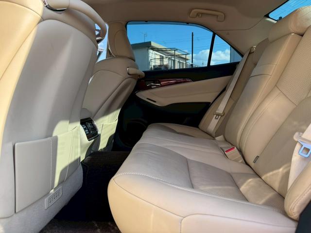 クラウンハイブリッド ロイヤルサルーンG グー鑑定書付/純正ナビ/バックカメラ/ETC車載器/クルーズコントロール/パワーシート/シートヒーター/シートエアコン/フルセグテレビ/Bluetooth/Wエアコン/ディスチャージヘッドライト(66枚目)