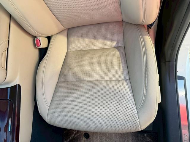 クラウンハイブリッド ロイヤルサルーンG グー鑑定書付/純正ナビ/バックカメラ/ETC車載器/クルーズコントロール/パワーシート/シートヒーター/シートエアコン/フルセグテレビ/Bluetooth/Wエアコン/ディスチャージヘッドライト(70枚目)