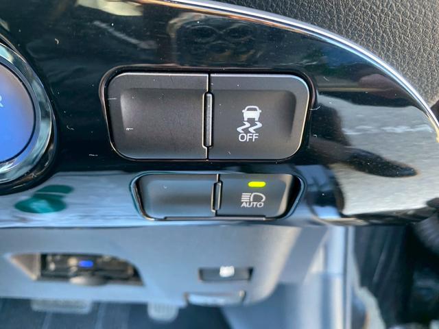 プリウス Ｓ　グー鑑定書付／ナビ／バックカメラ／衝突軽減ブレーキ／コーナーセンサー／アダプティブクルーズコントロール／Ｂｌｕｅｔｏｏｔｈ／ＥＴＣ車載器／オートマチックハイビーム／ＬＥＤヘッドライト／スペアスマートキ（9枚目）