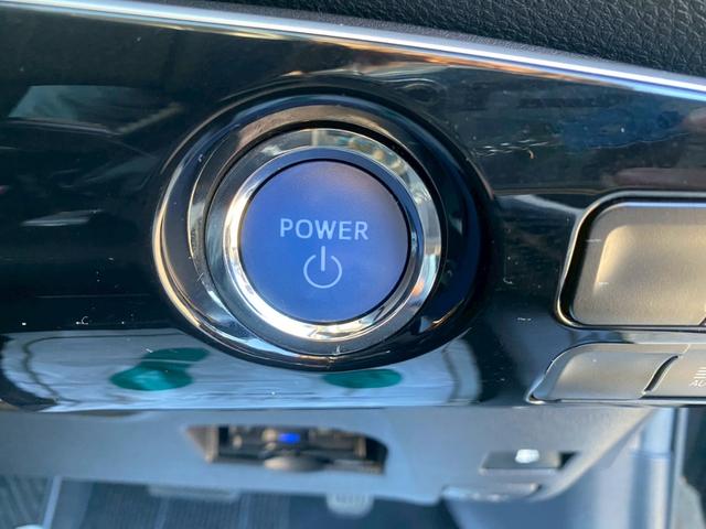 プリウス Ｓ　グー鑑定書付／ナビ／バックカメラ／衝突軽減ブレーキ／コーナーセンサー／アダプティブクルーズコントロール／Ｂｌｕｅｔｏｏｔｈ／ＥＴＣ車載器／オートマチックハイビーム／ＬＥＤヘッドライト／スペアスマートキ（11枚目）