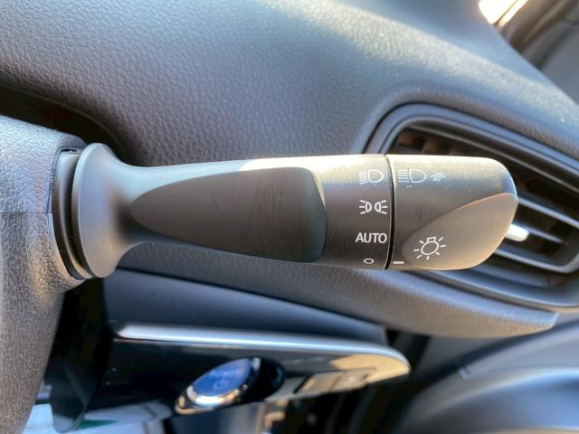 プリウス Ｓ　グー鑑定書付／ナビ／バックカメラ／衝突軽減ブレーキ／コーナーセンサー／アダプティブクルーズコントロール／Ｂｌｕｅｔｏｏｔｈ／ＥＴＣ車載器／オートマチックハイビーム／ＬＥＤヘッドライト／スペアスマートキ（33枚目）