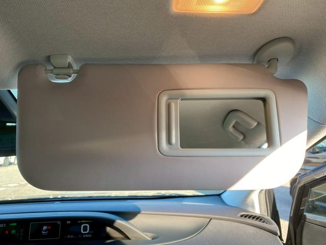 プリウス Ｓ　グー鑑定書付／ナビ／バックカメラ／衝突軽減ブレーキ／コーナーセンサー／アダプティブクルーズコントロール／Ｂｌｕｅｔｏｏｔｈ／ＥＴＣ車載器／オートマチックハイビーム／ＬＥＤヘッドライト／スペアスマートキ（38枚目）