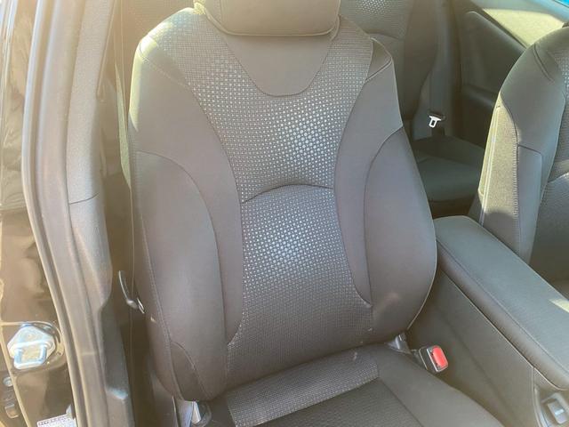 プリウス Ｓ　グー鑑定書付／ナビ／バックカメラ／衝突軽減ブレーキ／コーナーセンサー／アダプティブクルーズコントロール／Ｂｌｕｅｔｏｏｔｈ／ＥＴＣ車載器／オートマチックハイビーム／ＬＥＤヘッドライト／スペアスマートキ（47枚目）