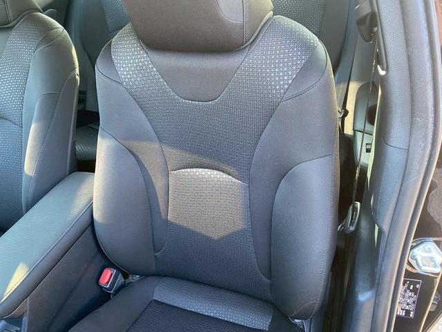 プリウス Ｓ　グー鑑定書付／ナビ／バックカメラ／衝突軽減ブレーキ／コーナーセンサー／アダプティブクルーズコントロール／Ｂｌｕｅｔｏｏｔｈ／ＥＴＣ車載器／オートマチックハイビーム／ＬＥＤヘッドライト／スペアスマートキ（67枚目）