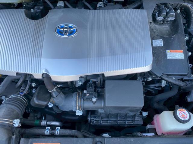 プリウス Ｓ　グー鑑定書付／ナビ／バックカメラ／衝突軽減ブレーキ／コーナーセンサー／アダプティブクルーズコントロール／Ｂｌｕｅｔｏｏｔｈ／ＥＴＣ車載器／オートマチックハイビーム／ＬＥＤヘッドライト／スペアスマートキ（70枚目）