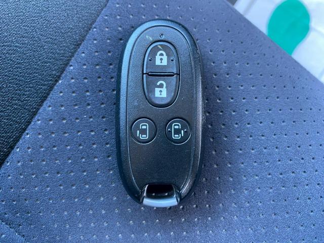 パレットＳＷ リミテッドＩＩ　グー鑑定書付／純正ナビ／バックカメラ／シートヒーター／両側パワースライドドア／ディスチャージヘッドライト／テレビ／ＣＤ／オートライト／純正１４インチアルミホイール／スマートキー／ステアリングリモコン（12枚目）