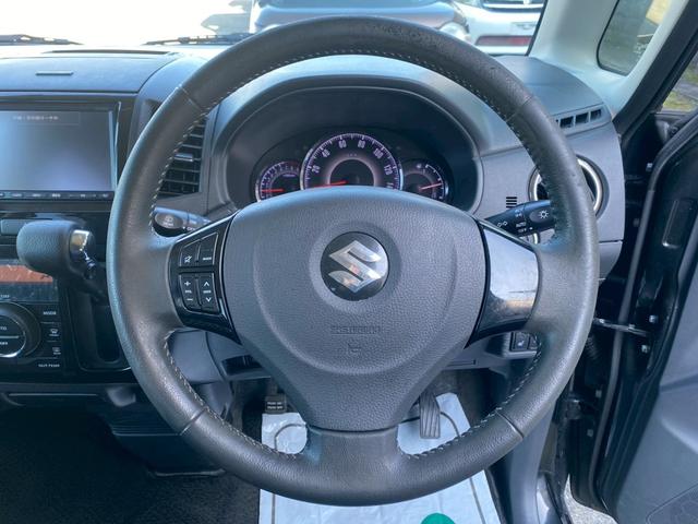 パレットＳＷ リミテッドＩＩ　グー鑑定書付／純正ナビ／バックカメラ／シートヒーター／両側パワースライドドア／ディスチャージヘッドライト／テレビ／ＣＤ／オートライト／純正１４インチアルミホイール／スマートキー／ステアリングリモコン（31枚目）