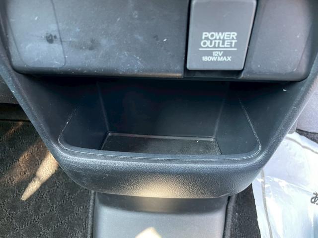 Ｎ－ＢＯＸカスタム Ｇ　グー鑑定書付／ナビ／バックカメラ／Ｂｌｕｅｔｏｏｔｈ／ＴＶ／パワースライドドア／ＥＴＣ車載器／オートライト／オートエアコン／プッシュスタート／スマートキー／フルフラットシート／アイドリングストップ（40枚目）