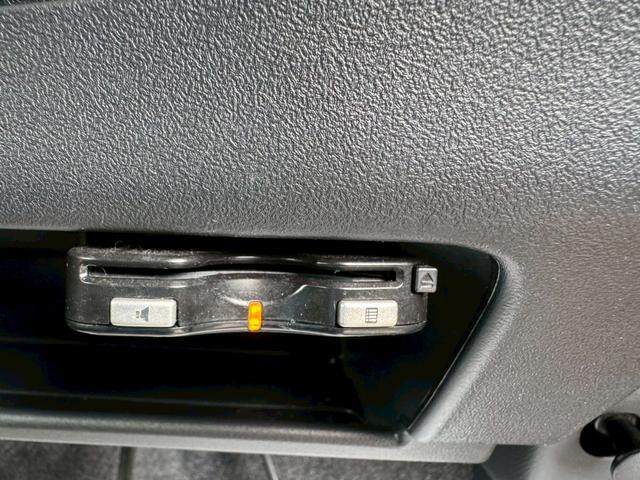 タント カスタムＸスペシャル　グー鑑定書／ナビ／ＥＴＣ／パワースライドドア／スマートキー／Ｂｌｕｅｔｏｏｔｈ／ＤＶＤ／ＣＤ／アイドリングストップ／フルフラットシート／パワーウィンドウ／ＨＩＤヘッドライト（7枚目）