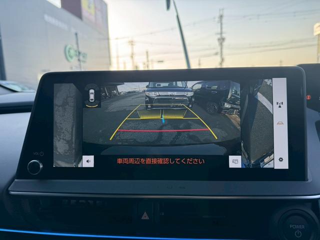 プリウス Ｚ　グー鑑定書付／ディスプレイオーディオ／ナビ／パワーシート／バックカメラ／レーダークルーズコントロール／ＥＴＣ車載器／シートヒーター／フルセグテレビ／Ｂｌｕｅｔｏｏｔｈ／プッシュスタート／スマートキー（8枚目）