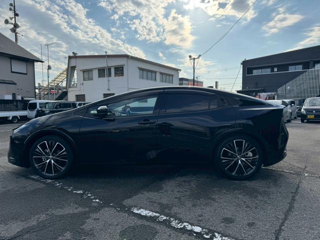 プリウス Ｚ　グー鑑定書付／ディスプレイオーディオ／ナビ／パワーシート／バックカメラ／レーダークルーズコントロール／ＥＴＣ車載器／シートヒーター／フルセグテレビ／Ｂｌｕｅｔｏｏｔｈ／プッシュスタート／スマートキー（20枚目）