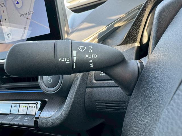 プリウス Ｚ　グー鑑定書付／ディスプレイオーディオ／ナビ／パワーシート／バックカメラ／レーダークルーズコントロール／ＥＴＣ車載器／シートヒーター／フルセグテレビ／Ｂｌｕｅｔｏｏｔｈ／プッシュスタート／スマートキー（34枚目）