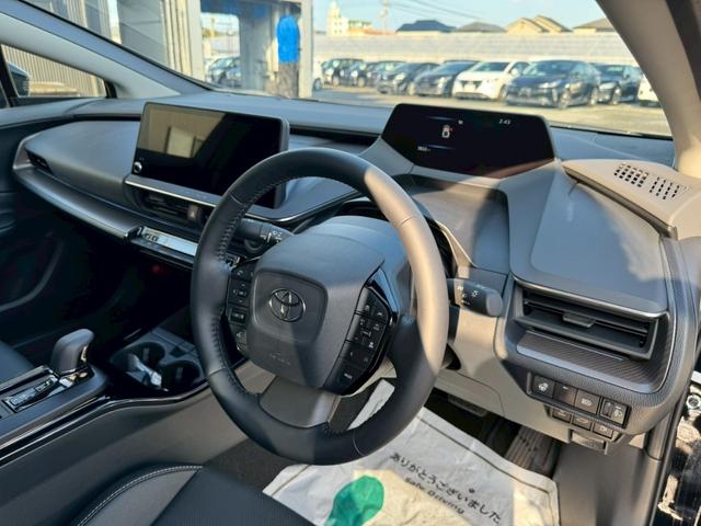 プリウス Ｚ　グー鑑定書付／ディスプレイオーディオ／ナビ／パワーシート／バックカメラ／レーダークルーズコントロール／ＥＴＣ車載器／シートヒーター／フルセグテレビ／Ｂｌｕｅｔｏｏｔｈ／プッシュスタート／スマートキー（47枚目）