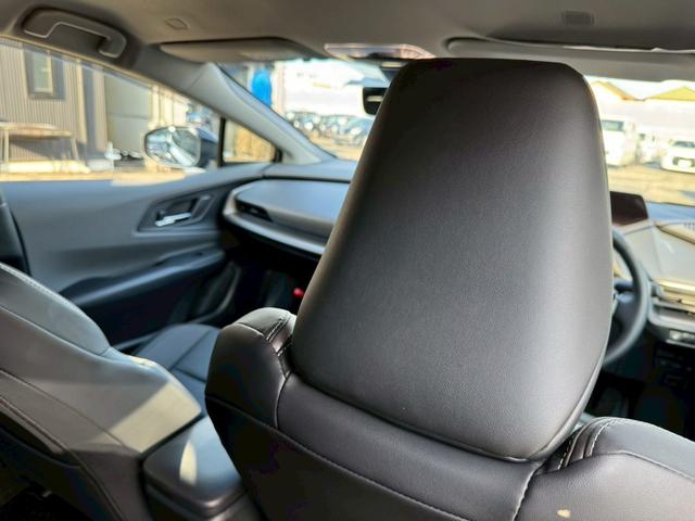 プリウス Ｚ　グー鑑定書付／ディスプレイオーディオ／ナビ／パワーシート／バックカメラ／レーダークルーズコントロール／ＥＴＣ車載器／シートヒーター／フルセグテレビ／Ｂｌｕｅｔｏｏｔｈ／プッシュスタート／スマートキー（52枚目）