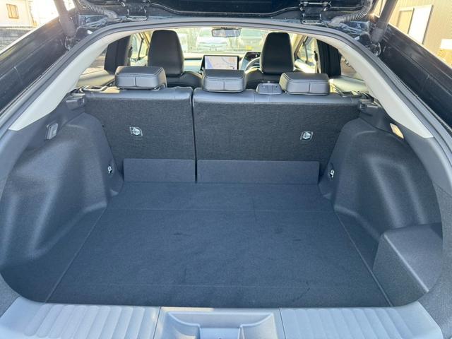 プリウス Ｚ　グー鑑定書付／ディスプレイオーディオ／ナビ／パワーシート／バックカメラ／レーダークルーズコントロール／ＥＴＣ車載器／シートヒーター／フルセグテレビ／Ｂｌｕｅｔｏｏｔｈ／プッシュスタート／スマートキー（58枚目）