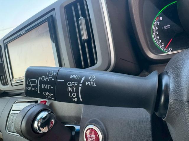 新車・中古車・カーリース♪軽自動車を買うなら軽自動車専門店『軽ワールド』にぜひお越しくださいませ♪当店は、和歌山県和歌山市の紀の川大橋の手前にお店がございます！皆様のご来店をお待ちしております！