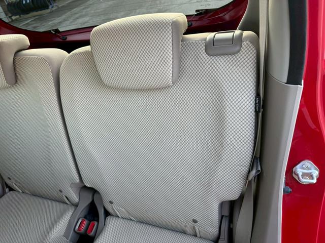 当店は和歌山市港にあり紀の川大橋の近くに店があります！看板に大きく軽自動車専門店が目印です！車検のコバックも併設しておりアフターサービスも充実しております♪