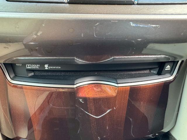 クラウンハイブリッド ロイヤル　グー認定書付／ＨＤＤナビ／バックカメラ／ＥＴＣ車載器／パワーシート／ディスチャージヘッドライト／フルセグテレビ／Ｂｌｕｅｔｏｏｔｈ／プッシュスタート／スマートキー／純正１６インチホイール（10枚目）