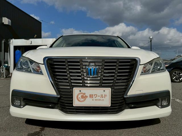 クラウンハイブリッド ロイヤル　グー認定書付／ＨＤＤナビ／バックカメラ／ＥＴＣ車載器／パワーシート／ディスチャージヘッドライト／フルセグテレビ／Ｂｌｕｅｔｏｏｔｈ／プッシュスタート／スマートキー／純正１６インチホイール（14枚目）