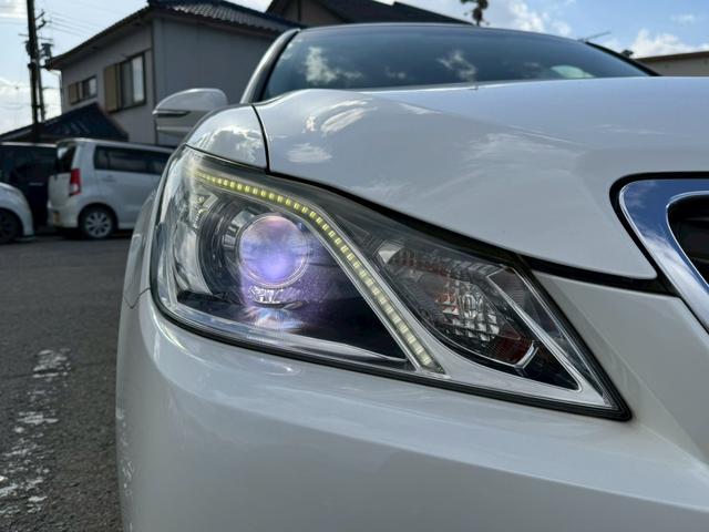 クラウンハイブリッド ロイヤル　グー認定書付／ＨＤＤナビ／バックカメラ／ＥＴＣ車載器／パワーシート／ディスチャージヘッドライト／フルセグテレビ／Ｂｌｕｅｔｏｏｔｈ／プッシュスタート／スマートキー／純正１６インチホイール（21枚目）